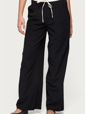 Edikted Peekaboo Pleated Wide Leg Pants